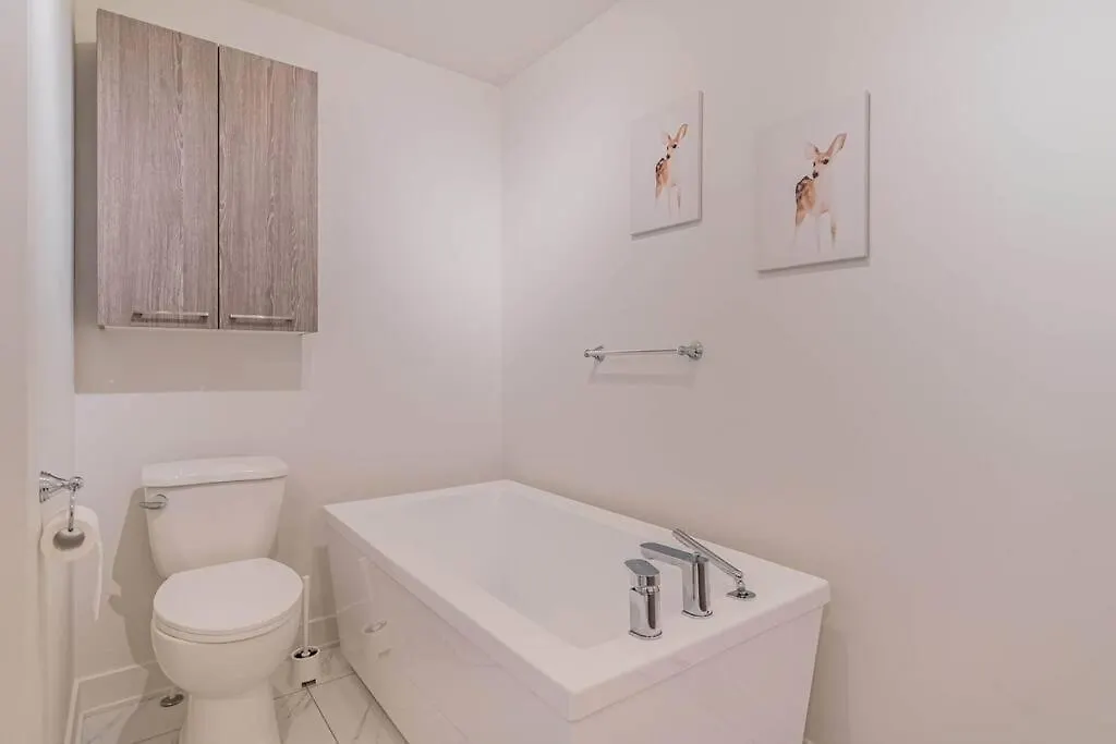 Stylish 3Br Oasis With 2 Free Parking Spots Apartment Longueuil 0*,
